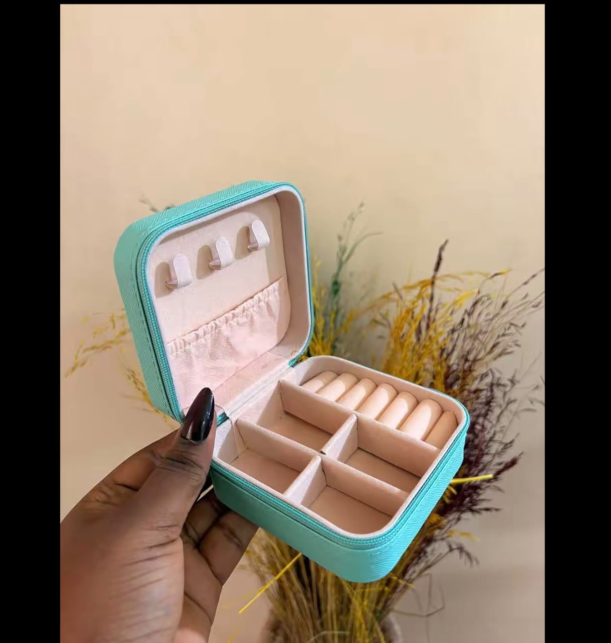 Jewelry box